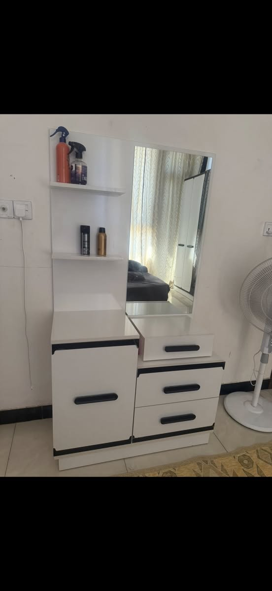 السلام عليكم
غرفه نوم تركيه بعدها جديده 
السعر 550 بيها مجال شي بسيط مكان بغداد 
+964 786 737 9718


**إذا كنت صاحب هذا الإعلان وتريد حذفه لأي سبب، رجاءا أرسل رسالة إلى الدعم الفني**