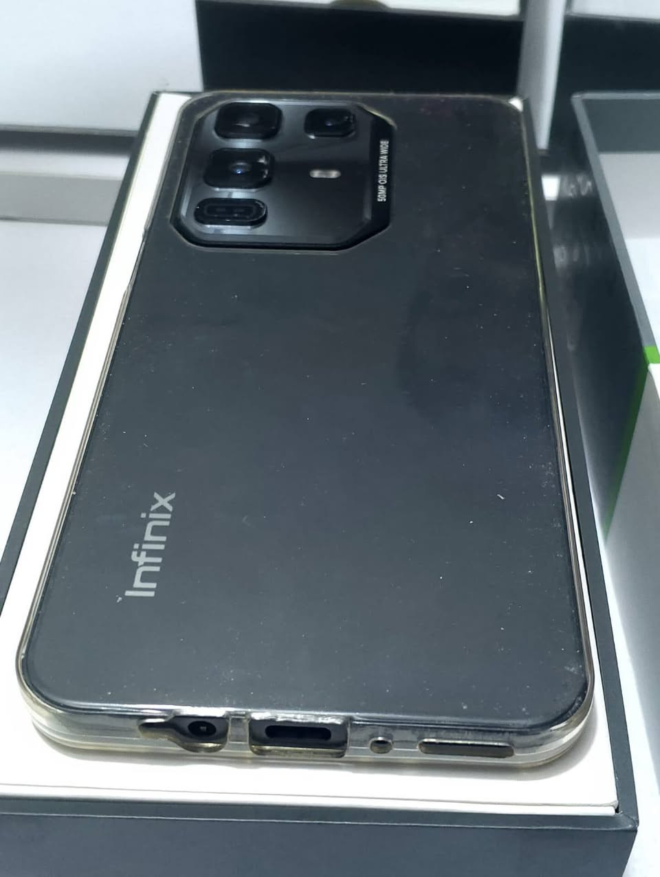 لللبيع جديد ممستخدم فتره قصيره 
انفنكس 50 برو السعر 110 بي مجال بسيط مگاني رئاسه العبيدي 
***********
