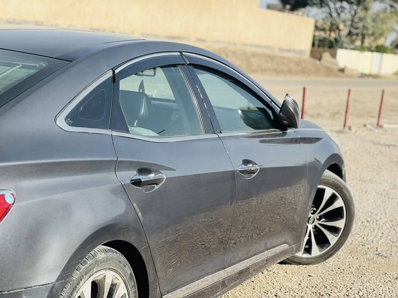 سلام عليكم من رخصه مدير الاكروب ازيره موديل ١٢ بسمي رقم بغداد سياره بيه قطعتين صبغ مواصفات فوول بنو راما فتحه سقف تحكمات خزن ميموري مري شفط ترحيب عن بعد بصمه تشغيل بصمه ابواب السياره جاهزه عله اخر حبايه مكينه كير خير من الله برده خلفيه رادارات اماميه خلفيه منضومه زينون عالي ناصي 
السياره خليجيه 
تخم تاير جديد
باتري جديد
حداديه جديد
ماتصرف عليه ربع 
بأسمي تحويل ثاني يوم 
مكان بابل القاسم 
رقم ***********
السعر ١١٠ وبيه مجال بسيط
