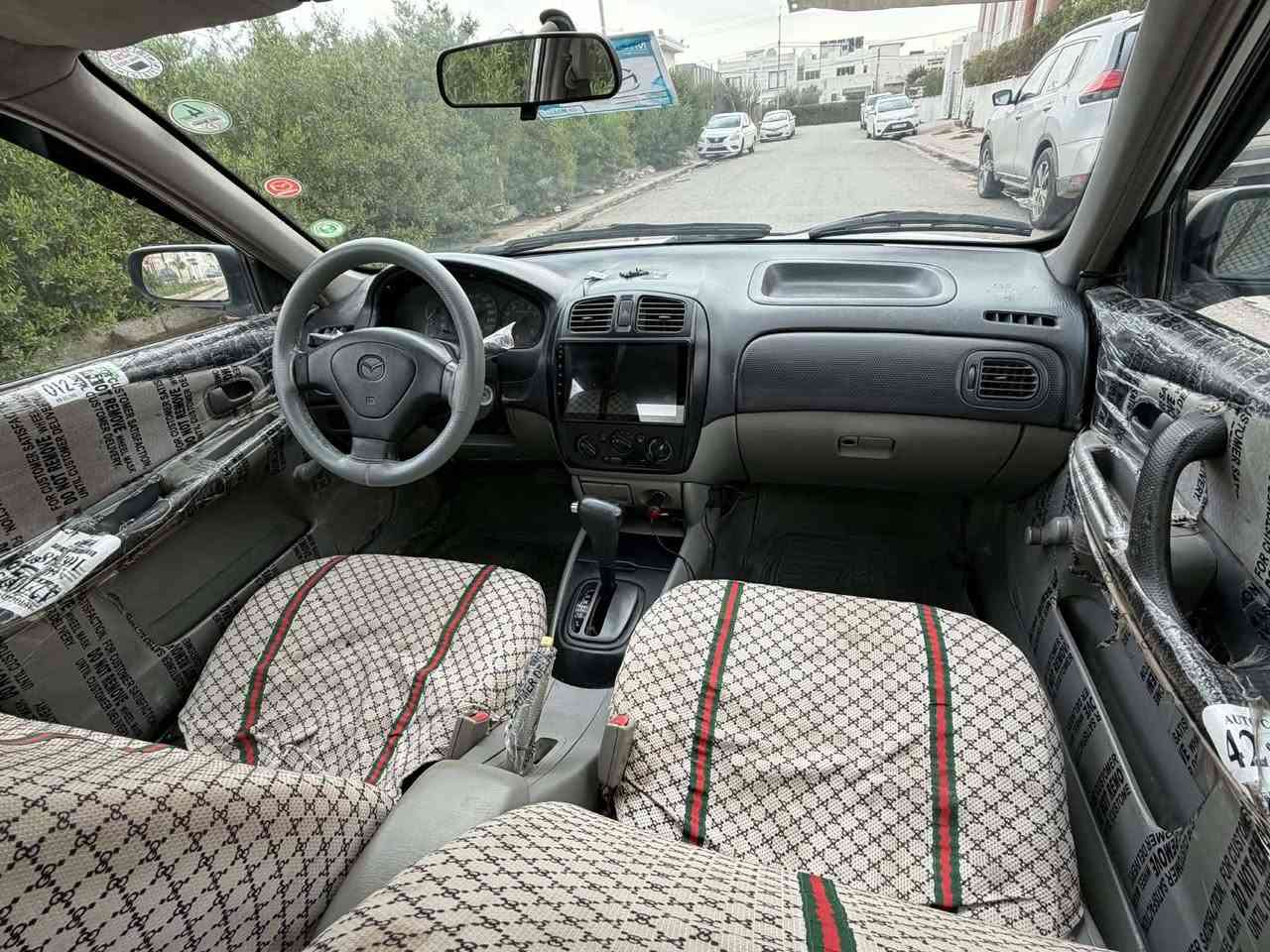 *********** مازدا حجم 323 كير اوتوماتيك موديل 2004 سياره جاهزه نضيفه سياره سبوغ عام جماليه كير محرك تبريد شرط شاشه ايباد سعري 56 ورقه مجال مكان اربيل بنصلاوه ***********
