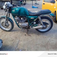 دراجه للبيع مكلف بنشر لاحد يراسلني  رقم راعيها. ‏‪0771 575 6344‬‏