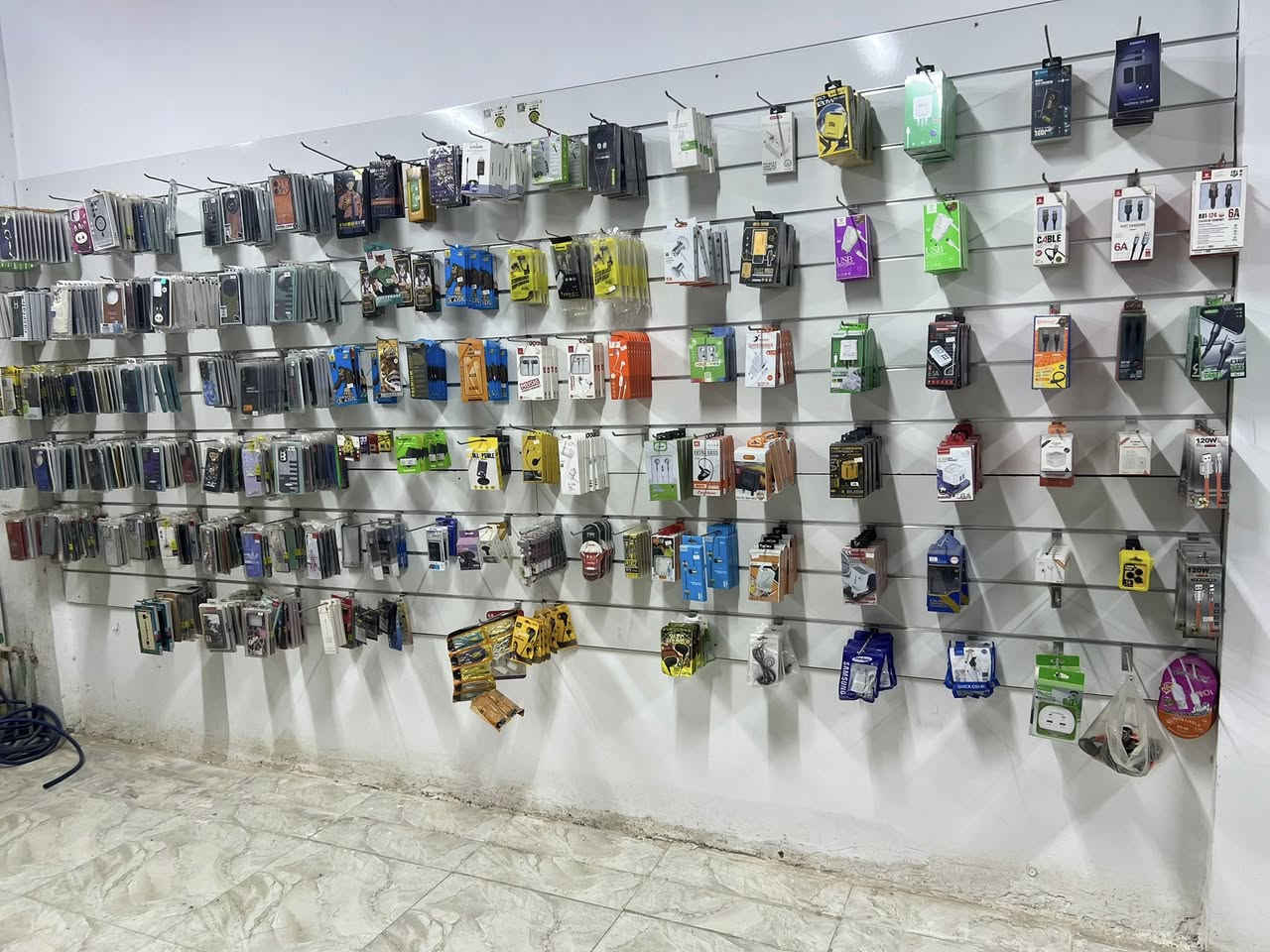 محل موبايلات للبيع
منضومه انرنيت كامله

طابعه برذز

اكسسورات مشكل

اجهزه صيانه

جهاز رصيد

رفوف خشب


**إذا كنت صاحب هذا الإعلان وتريد حذفه لأي سبب، رجاءا أرسل رسالة إلى الدعم الفني**