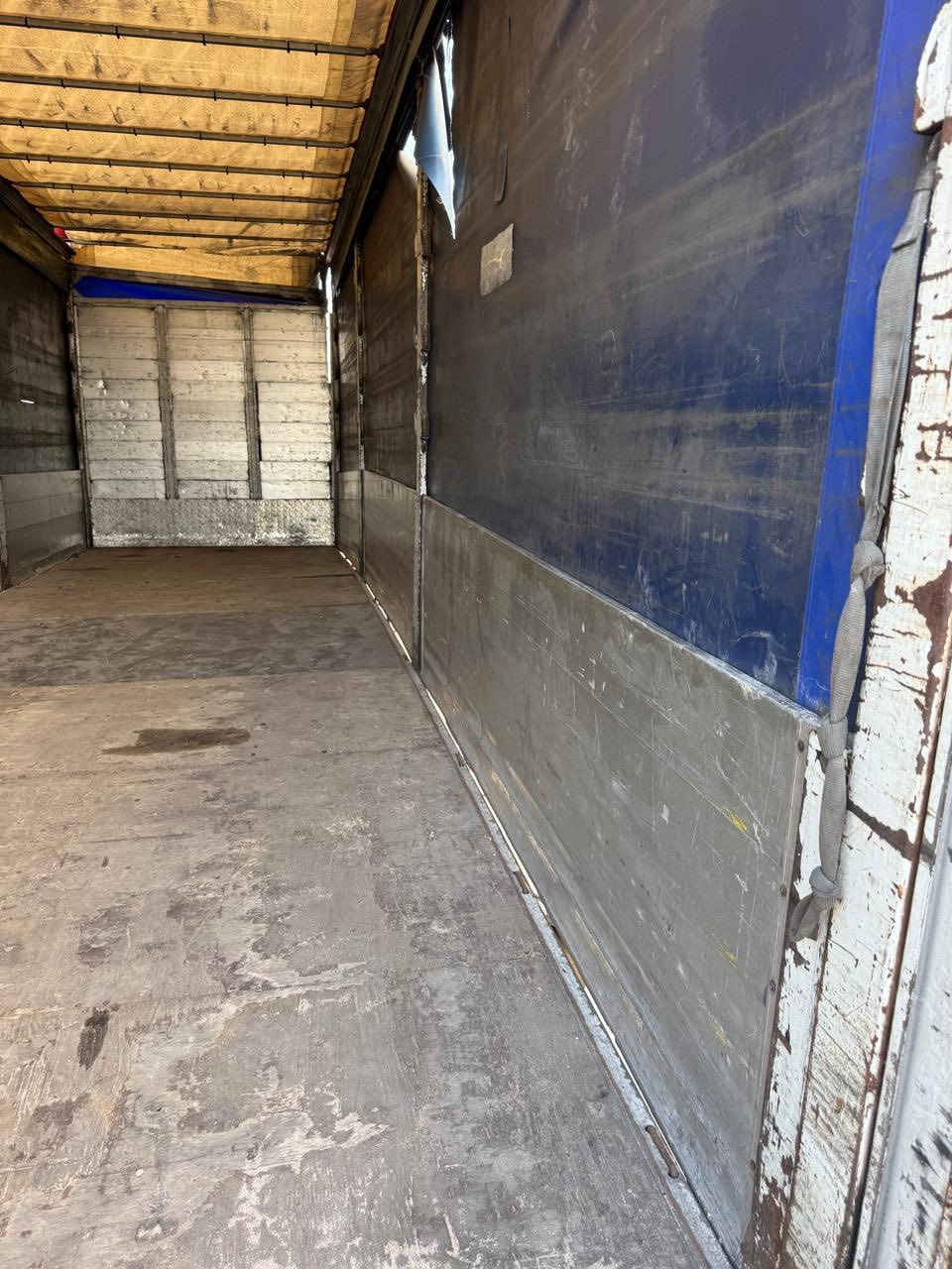 سلام عليكم بدي اكتروزللبيع
طول ٩ونص

رتفاع ٣ متر

جناب ٨٠ رتفاع

عنوان بصره هارثه

***********
