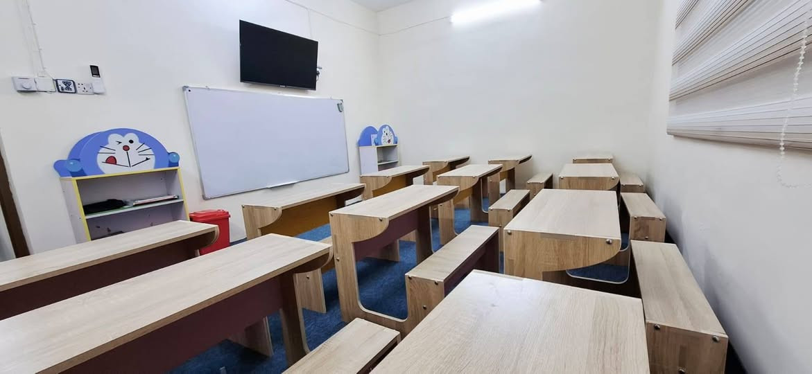 انطلاقة رسمية ✨ 
وافتتاح يليق بثقة أهالينا حي الجهاد 🤍 

روضة وحضانة الحلم الأول – فرع حي الجهاد

تفتح أبوابها بعد اكتمال تجهيزها بالكامل 🌟

جاهزين نستقبل أبطالنا… غدا الاحد انطلاق الدوام في روضة الحلم الاول فرع حي الجهاد

والبداية تكون صح 💛

✨✨وبمناسبة الافتتاح عندنا مفاجئة كلش حلوة وهي خصم 20% لأول شهرين والخصم يستمر لمدة اسبوعين من تاريخ هالبوست  ✨✨

📍 الموقع:حي الجهاد - سريع حي العامل - قرب مسبح الرافدين

📞 للاستفسار والتواصل: ***********

📌 تابعونا لتكونوا جزءًا من رحلتنا التربوية، ولتتعرفوا على رؤيتنا ورسالتنا وأهدافنا التي نطمح لتحقيقها معكم.

#روضة_الحلم_الأول #الحلم_الأول #حي_الجهاد
