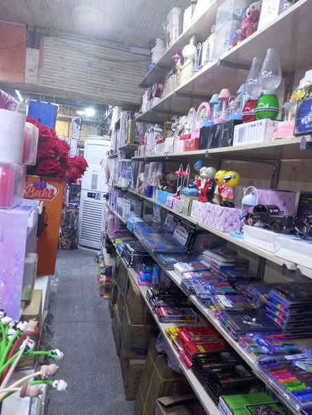 السلام عليكم
مكتبة  متكامله للبيع قرب إعدادية مريم العذراء
