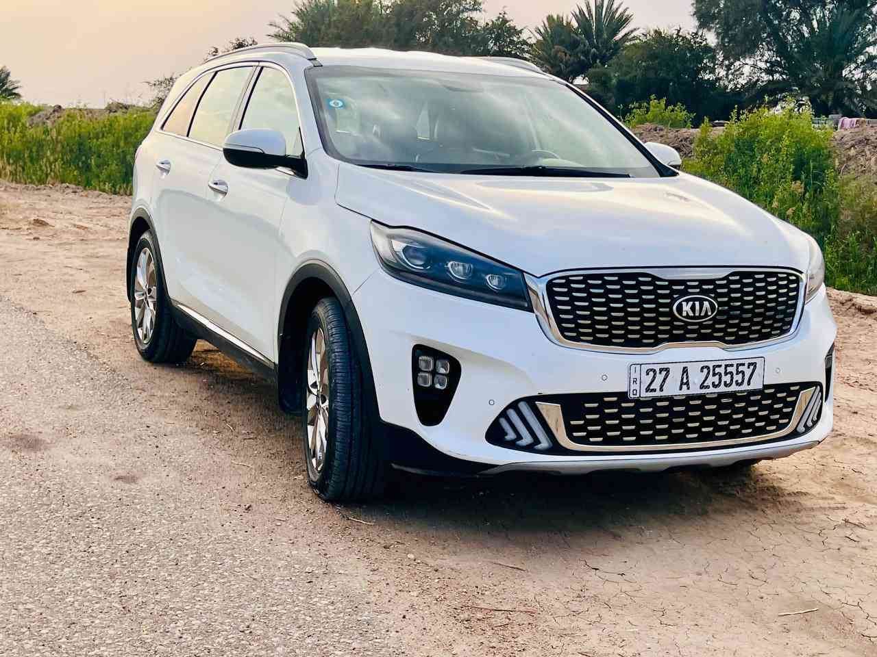 #سورنتو 2020 خليجي كفاله عامه
رقم ذي قار  تحويل مباشر 
المواصفات 
فول مواصفات ماعدا البنوراما 
بصمه + بصمه ابواب 
6 سلندر 
7 راكب  
شفتات مقود 
جنطه كهرباء 
كشنات كهرباء 
مري شفط 
كامره خلفيه دواره 
حساس امامي وخلفي 
3 قطع تبريد 
اشاير بالمري
السعر 250وبيه مجال 
العنوان الناصريه قضاء الدوايه ال عمر 
رقم الهاتف  ***********
