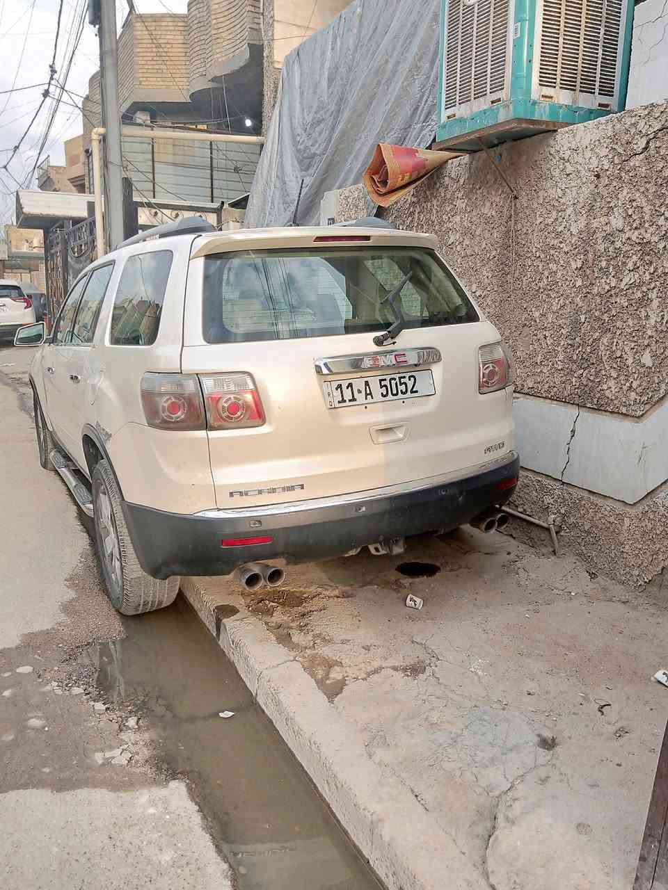 السلام عليكم سيارة نوع GMC موديل 2010محرك 6سلندر3700كامل مواصفات باسمي رقم انكليزي تحويل مباشر مكان السيارة بغدادالسعر 105الاتصال على الرقم***********والرقم ***********ابو بنين وبخدمتكم تحياتي
