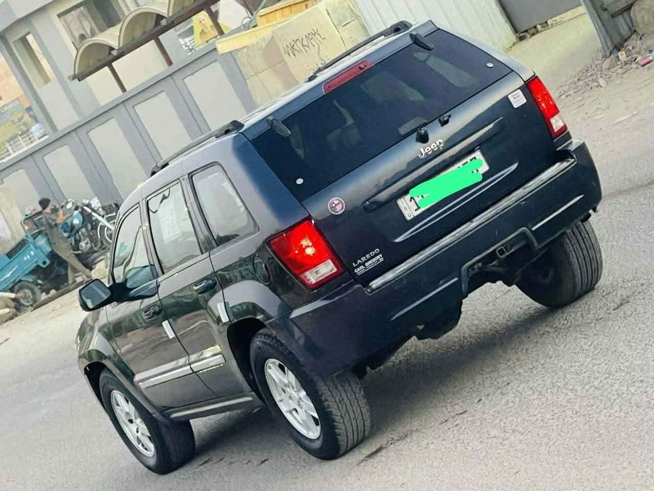 سلام عليكم جيب لاريدو 2010
رقم بغداد بأسمي تحويل مباشر 
سعر 90 وبيه مجال 
محرك 3700 شراي اتصل على رقم ‏‪***********
