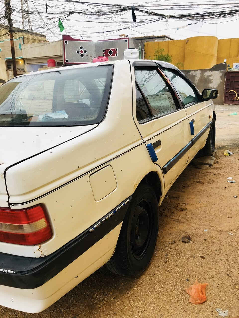 سلام عليكم بيجو 405 موديل 2010 مكينه كير نضيفات  تبريد شغال حداديه جديده  رقم نجف نكليزي هزه جديده غرامات صفر تحويل مباشر بسمي سعر 35 وبيه مجال مكان كربلاء رقم ***********
