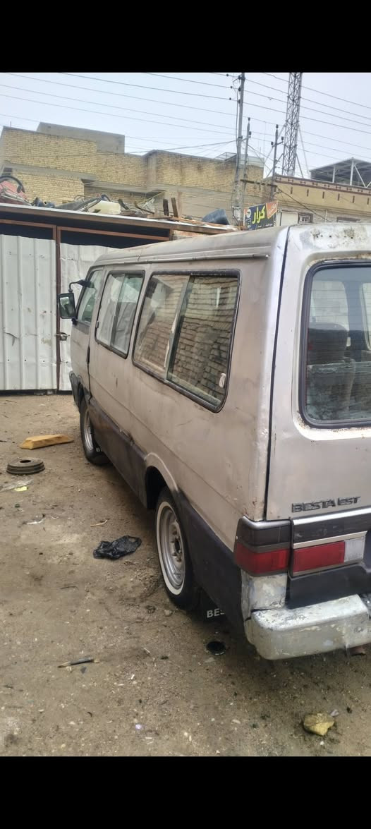 سلام عليكم كيه بسته للبيع موديل ،93، مكينه ،701، كير اكسن خير من الله شواصي نضيفات سدر ومشط وبور نضيفات باتري جديد دوشمه جديده مكان سياره واسط الكوت  الستفسار والاتصال ع هاذا الرقم  ***********
