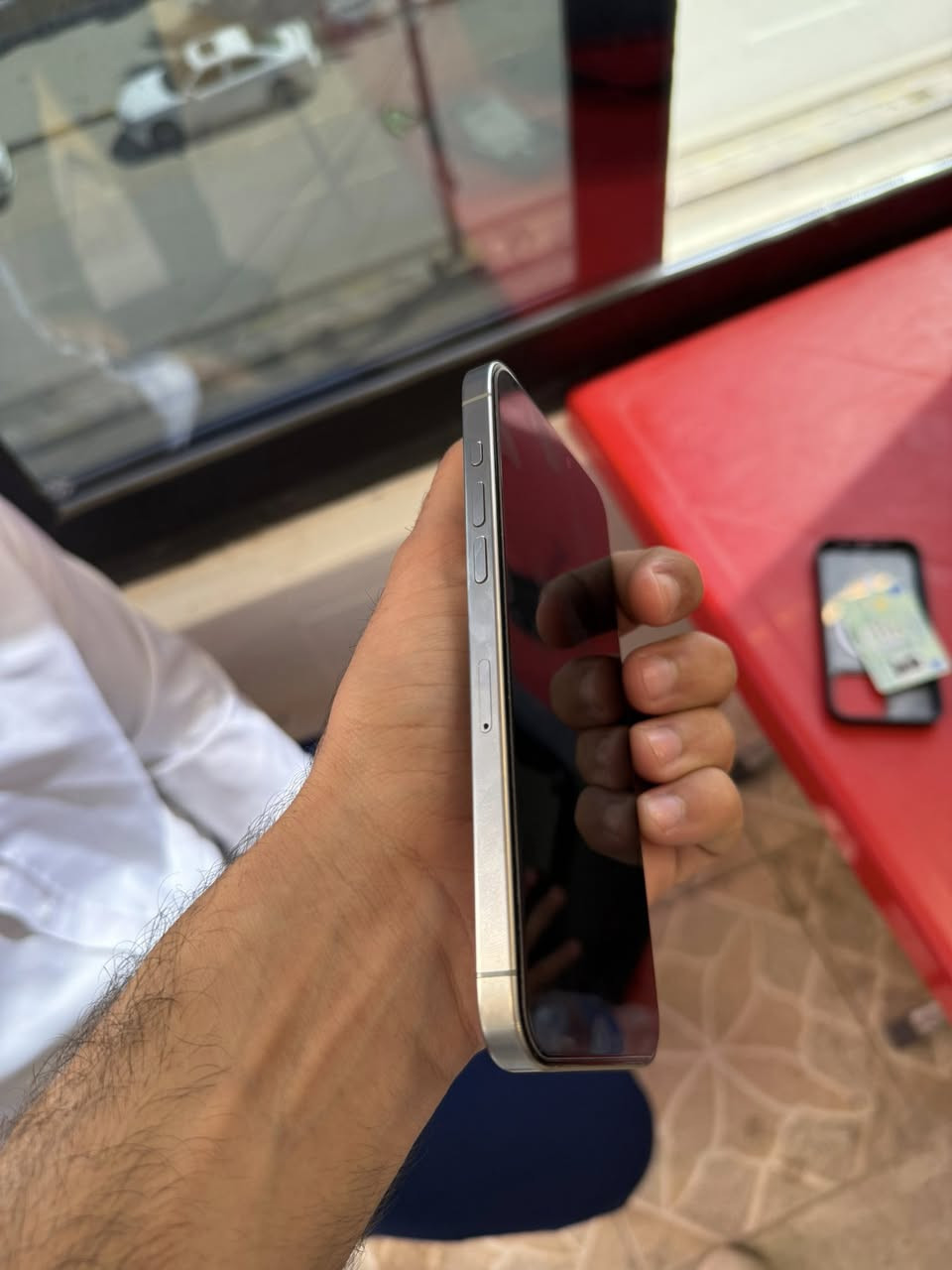 ايفون 15 برو ماكس 
دبل خط za
شرق اوسط كارتونه وغراض كامله
ذاكره 256 
التلفون وتر بوف فقط الفطر الي بضهر 
بطاريه 80 
السعر 925
*********** فقط واتساب
