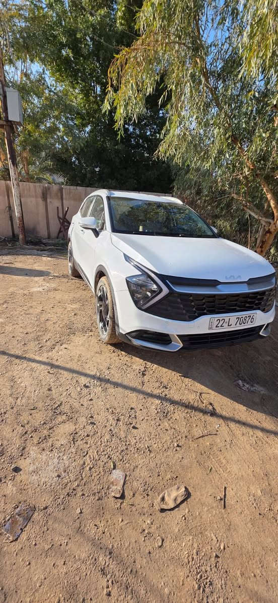 سلام عليكم سيورتج. خليجي موديل 2023 خليجي مكفوله من الصبغ والبارد ماشيه 31 الف. فول عده البانورما جنطه شفط كشن كهرباء. حساس امامي خلفي مود دارايف تدفئه بالكشنات جديده السياره محرك كير مكفولات السعر 225 *********** رقم شمالي تحويل فقط
