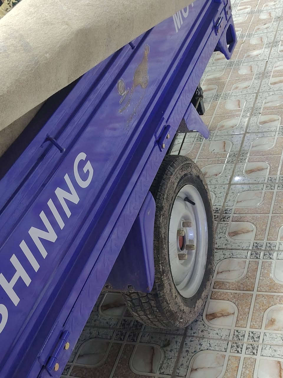 ستوته للبيع 23 السعر خاص


**إذا كنت صاحب هذا الإعلان وتريد حذفه لأي سبب، رجاءا أرسل رسالة إلى الدعم الفني**