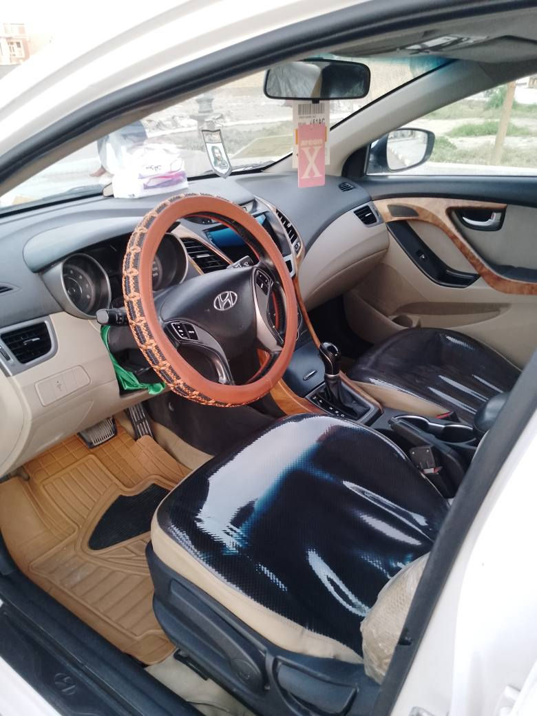 السلام عليكم للبيع النترا خليجي 2015فول مواصفات واحد على واحد ما عده البصمه تبديل بنيد بدون دواخل ورشات صبغ لجماليه جاهزه وحله من الصور السعر 125مكاني ناصرية حي الزهراء *********** أنيركي, أزيلال
