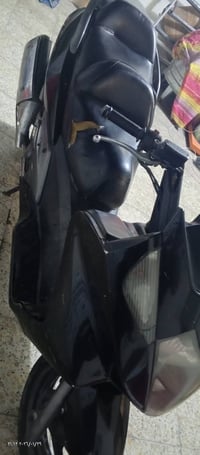 سلفر 400 كلهة شغالة ماناقصهة شي بيهة صوت بل كور. ابيع على هل وضع. سعره...