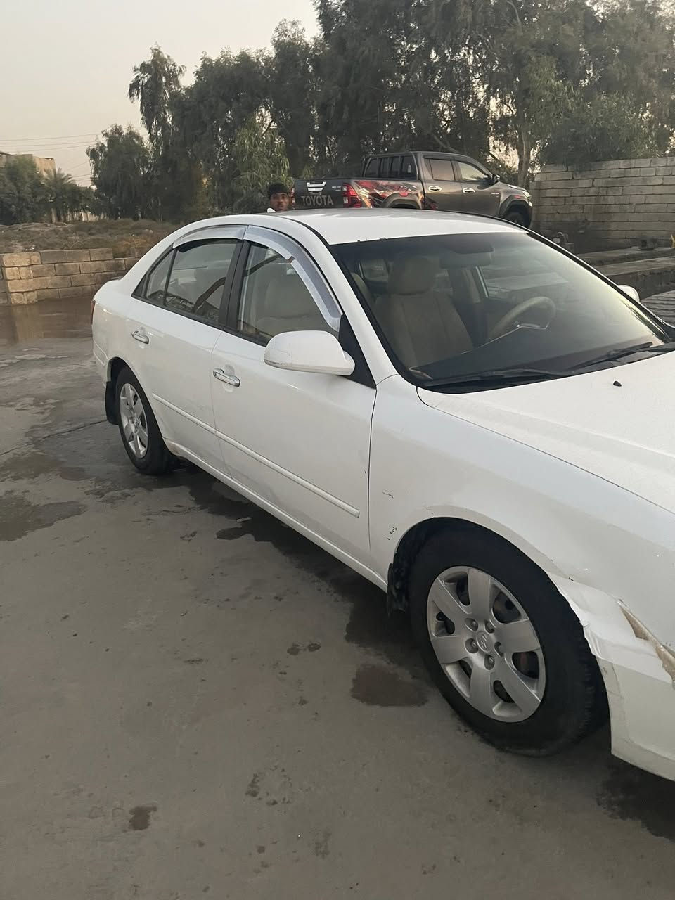 السلام عليكم
سيارة سوناتا ٢٠٠٩ وارد امريكي للبيع 
رقم ديالى 
مكان السيارة ديالى 
تحويل ثاني يوم 
سيارة مال بيت ما متعوبة 
ميكانيك خير من الله 
السعر المطلوب ١١٨ 
***********
