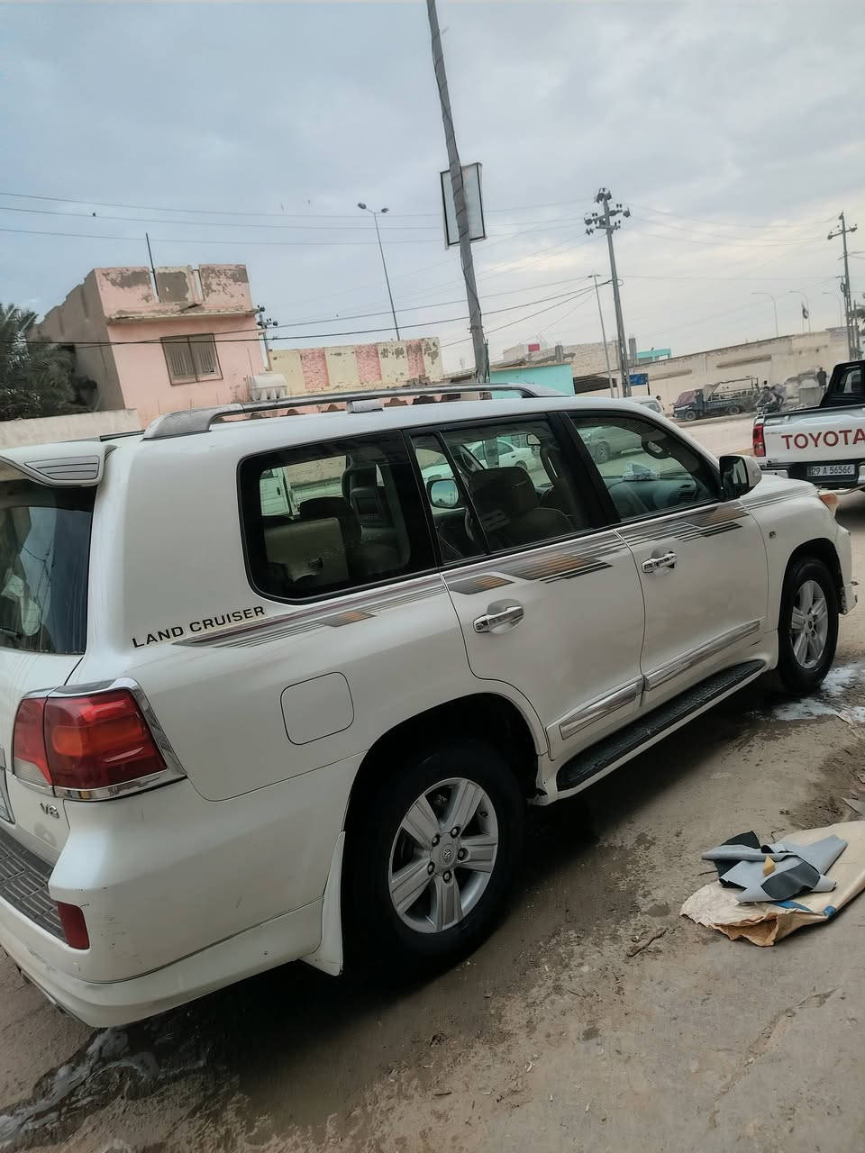 سلام عليكم
للبيع لاندكروز موديل 2009 السيارة مكفوله كفاله عامه كير ومحرك كفاله حداديه تخم تاير جديد سياره لايت زنون عالي ناصي شاشه كامره خلفيه السعر 285 وبيه مجال رقم الهاتف الهاتف ***********
***********
