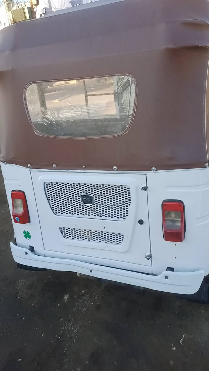 تكتك للبيع رقم واسط نكليزي 2022
تكتك مكعمره شي قليل يعني رشات بسيطه مثل الدوس والباقي بلاديه  مكينته بلاديه مبدلين بس مساطر وزنجيل 
والباقي كفاله اتكفلك تنقيص وتبخير مكاني بغداد الزعفرانيه 
***********
