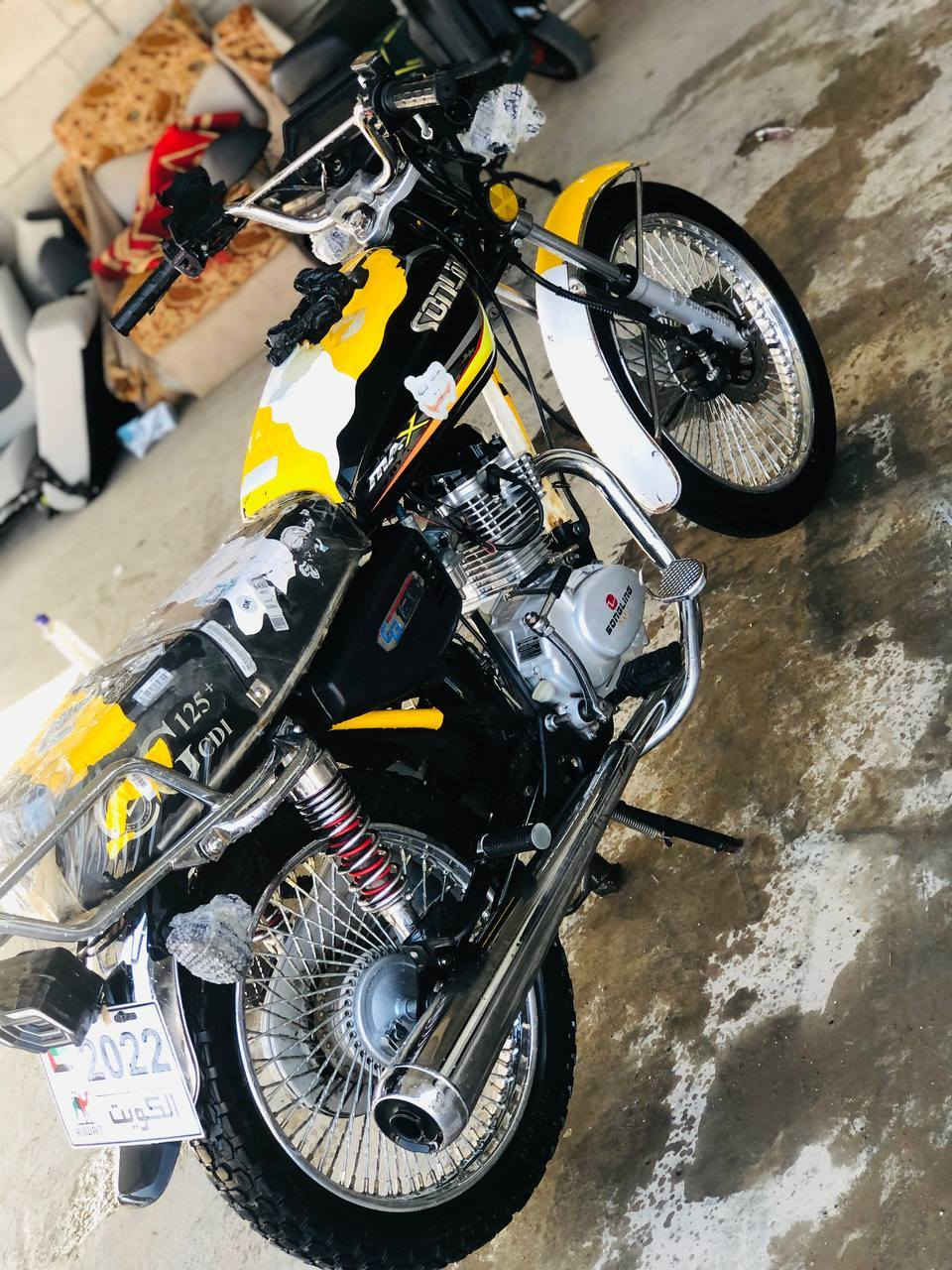 السلام عليكم سولنك موديل ٢٠٢٤ كلو شرط كهربائيات كلها شغاله دبلات وياله لشه شرط محرك  ما مفتوح نشاط ومعدل فول رزانه فول وزن ثقيل مرتب ونضيف مكاني ايسر الشركاط السلمان ***********
