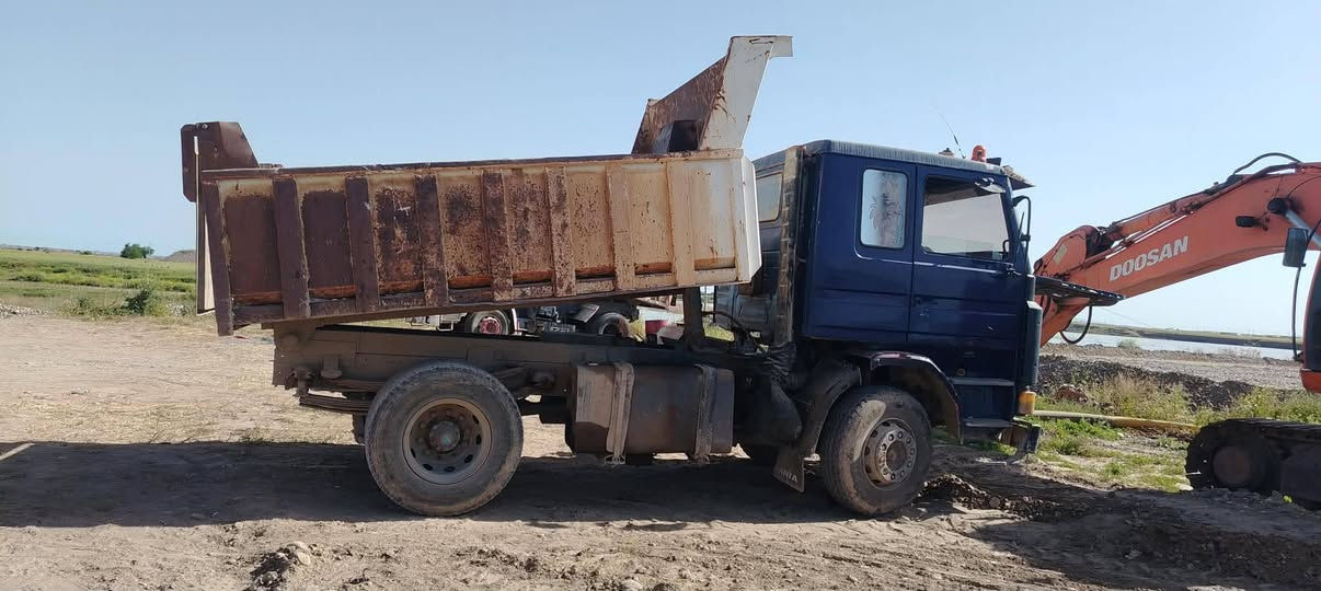 سكانيه للبيع موديل ٨٩ كير 5 ب٥ محرك معمر جديد سايس ٢٠ دشبول سمجه تخم تايرات جديد بودي نظيف رقم فحص صلاح الدين شرط التحويل جوه الشغل السعر ٧٠ وبيه مجال اتصل وتدلل *********** صلاح الدين الشرقاط
