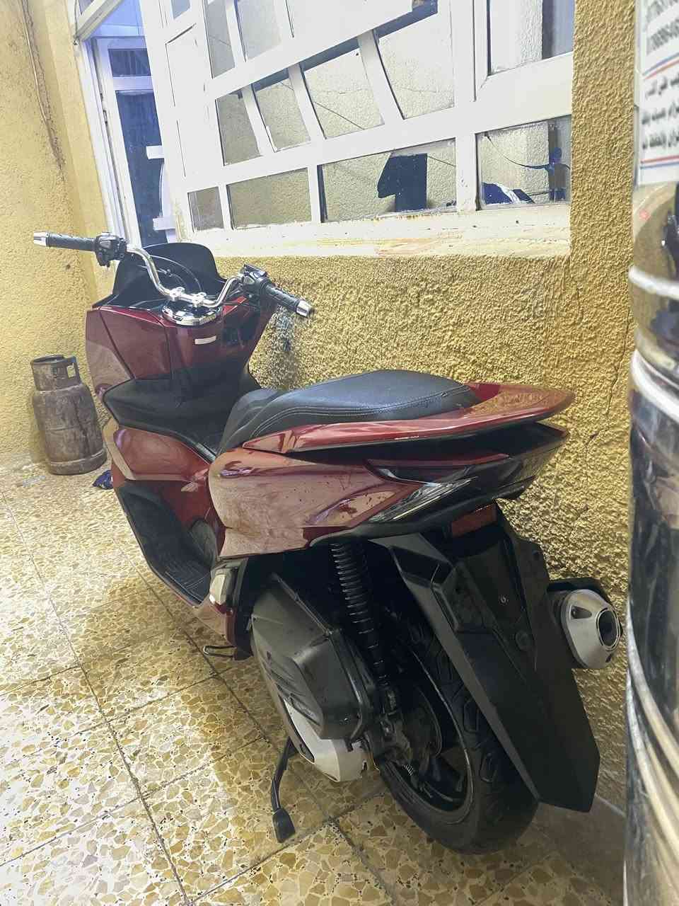 دراجه بيسي اكس جيل ٤ كفاله حساسات كلهه شغاله درجه خير من لله المكان الدوره كفاله الدرجه 
السعر ١٥. ***********
