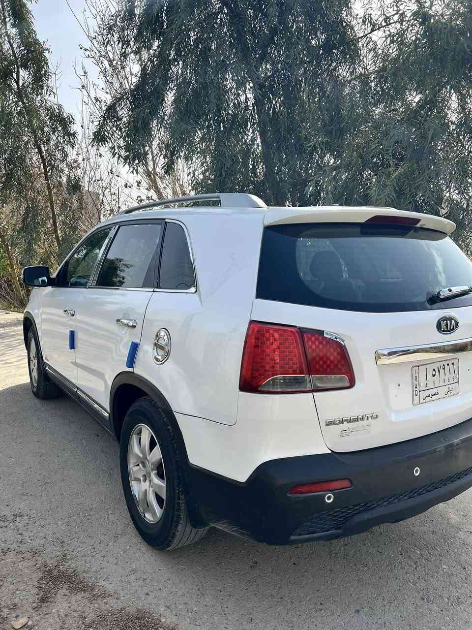 كيا سورنتو موديل 2013 امريكي بدون حادث بيها صبغ 4مكانات اثر تكشير  كير ومحرك كفاله. بيع سريع ب ١١٨. ما متواجد  ع فيس. رقمي ***********
