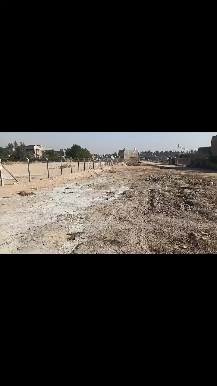 بسم الله الرحمن الرحيم 
اللهم صل على محمد وآل محمد 
قطعة أرض للبيع طابو زراعي سند 25 مساحه 250متر واجهيه 11ونص خدمات ماء وكهرباء مولدة تبليط العنوان كربلاء طويريج قرب بيت مدير الناحية عل تبليط مباشر طريق الزوار تجاريه اي استفسار الاتصال على رقم 📱 الهاتف ***********
