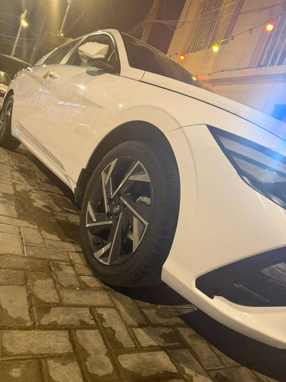 النترا  2024 خليجي (كوري الاصلي)
سيارة جديدة جدا
فول فول مواصفات  
حرة بسمي رقمها بصرة 
كفالة
🟩 السعر  190
محرك 2000 دوش المرغوب
كير بوكس اوتوماتيك 
تشغيل ذكي ( بصمة ) + تشغيل عن بعد 
شاشة
كامرة خلفية دوارة 
تبريد قطعتين 
تحكم ستيرين 
 دشبول ايباد 
حساس امامي و خلفي 
نظام تشغيل واطفاء الحساسات
نظام تشغيل الكامرا الخلفية 
اوتو هولد 
 4 وضعيات قيادة 
شاشه سرعه ديجتال 
مانع انزلاق 
فتحة سقف
للاستفسار اكثر اتصل 

‭***********‬

