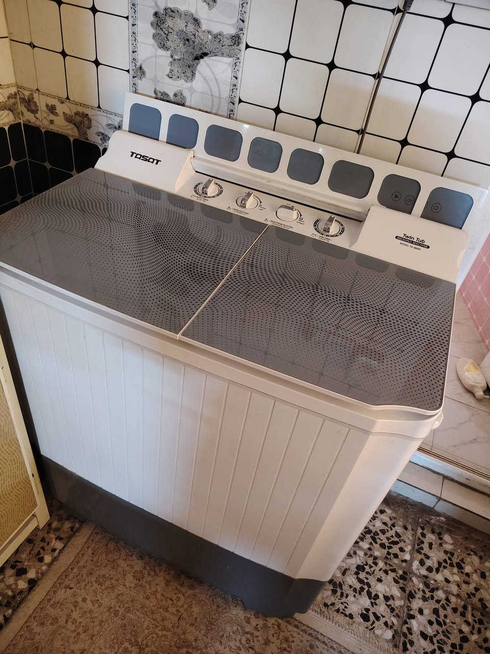 السلام عليكم غراض بيت للبيع
قيم وخذ مستعجل عل بيع سبب السفر غراض نضيفه ***********
