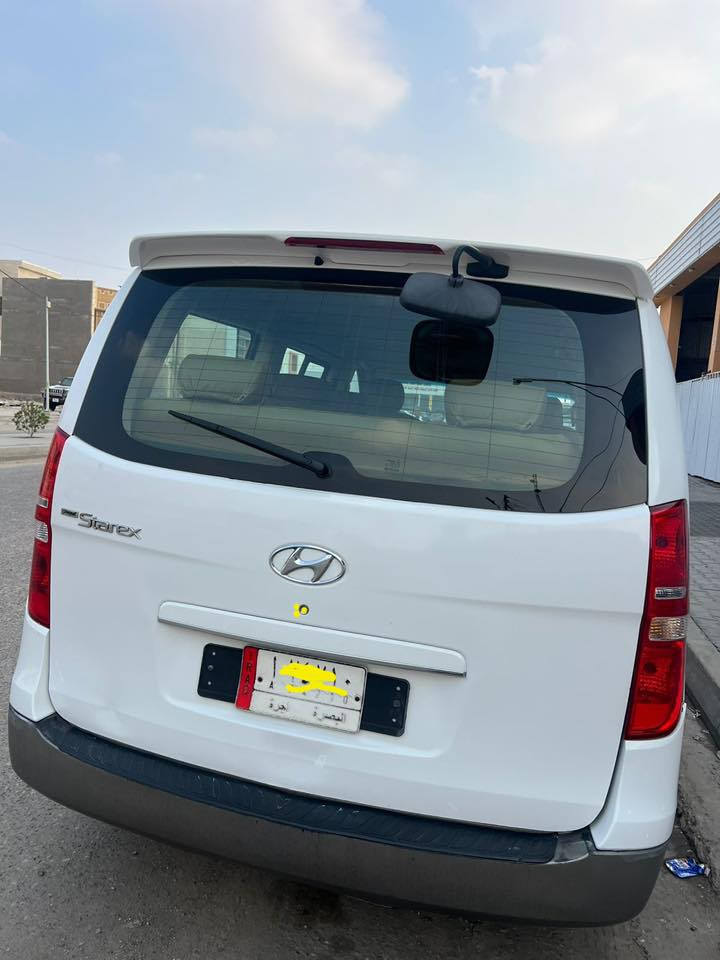 سلام عليكم للبيع ستاركس مفتوح موديل 2018 رقم بصره سنويه ل 28 سياره جديده جاهزه من كلشي حداد طخم تاير دوشمه كشنات ارضيه جديده سياره بيها قطعتين صبغ فقط باقي كفاله سعر 185 للاستفسار ***********
