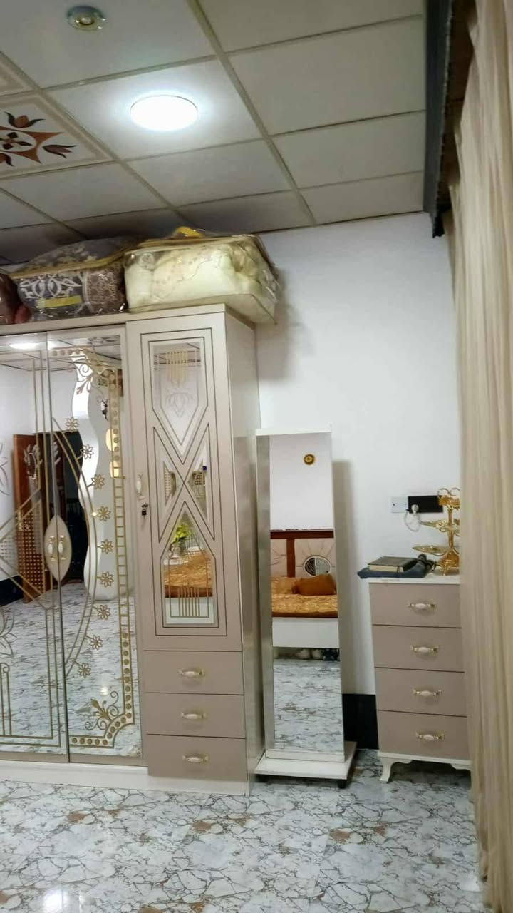 غرفه للبيع ب 850 بيها مجال مكانها رمادي خلف كلية طب الاسنان شعدكم غرف للبيع دزولي خاص ابيعه الكم  وموجود بعد هواي غرف داخل الحساب فضلاً وليس أمراً متابعه للحساب


**إذا كنت صاحب هذا الإعلان وتريد حذفه لأي سبب، رجاءا أرسل رسالة إلى الدعم الفني**