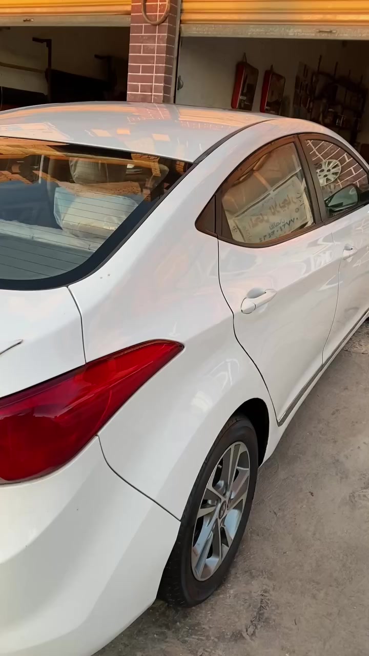 السلام عليكم
النترا موديل 2012 وارد خليجي
 فول 1/1 رقم بغداد دولي
سنوية للـ30 محرك 1800محرك وكير مكفولات تبريد شغال تخم تاير جديد حدادية امامي وخلفي جديد  فتحه سقف شاشه كامره حساسات خلفية تحكمات ستيرن كشنات حضن دوشمة سفاري علما سيارة بيها رشات صبغ مكفولة من الحزام ومن العام السعر 105 للأستفسار اكثر (***********) 
مكاني واسط ، اتصال فقط
