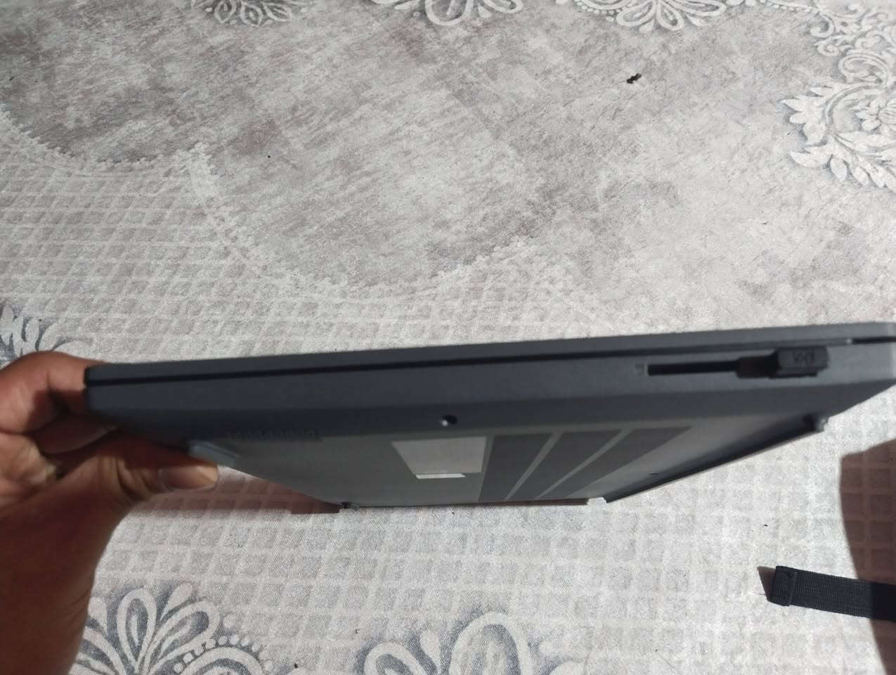 السلام عليكم لابتوب LENOVO LOQ 15
المواصفات موجوده بداخل الصوره بالمنشور نضيف جداً مستخدم ايام فقط مظموم بعده ليبل الكامره ممشيول كامل ملحقاته والكارتون موجود 

السعر مليون وميه وبيه مجال


**إذا كنت صاحب هذا الإعلان وتريد حذفه لأي سبب، رجاءا أرسل رسالة إلى الدعم الفني**
