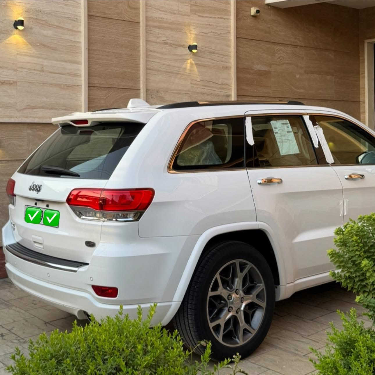 #jeepجيب اوفرلاند 2020  
🔥🦾🦾🔥
خليجي  وكاله هارلم
ماشيه  ١٩،٠٠٠   حقيقي شرط الفحص 
بعدها بالنايلون استخدام قليل السياره
دعاميات تغليف ppf  
مكفوله صبغ وشخوط بدون بارد بدون كلشي حتى دعاميات كفاله 
كير محرك كفاله من كلشي  

بيها  تكحيل  كارت  مكانين  فقط 
رقم بغداد    بأسمي 

فوول مواصفات ١/١  أم الشاشات والجكات دوسات كهرباء 

(بانوراما ،٣ شاشات ،جكات،بصمه،جلد جملي  ،رادارات ،جانبي توقف ذاتي ،شاشه جبيره ،جنطه كهرباء،كراسي تدفئه تبريد،إطفاء ذاتي)

الاسبير منازل والعده وكتلوكات ما مستخدمه  والأرضيات والسماعات والعده ما مستخدمه ابد  

🔥🔥
علق بحرف يصلك سعرها ورقم صاحبها 
🔥🔥
ادخل للبيج بي سيارات معروضه 
————————————
بيع السيارات ::#CARS
👆👆👆👆
لعرض. سيارتك على الصفحه مراسلتنا واتساب

#للبيع - #سيارات - #معارض  - #معرض - #سياره


**إذا كنت صاحب هذا الإعلان وتريد حذفه لأي سبب، رجاءا أرسل رسالة إلى الدعم الفني**