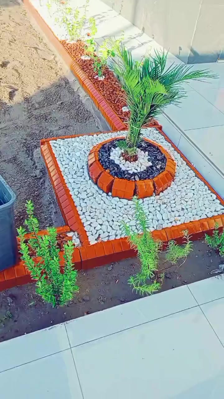 بعض الصور من اعمالنا🙏🏼☺️
وفرنالكم عروض😌 خاصة لجميع الخدمات وهناك تخفيض للمساحات الكبيرة🔥
1.هندسة وديكورات الحدائق
2.عمل  والنافورات  والشلالات 
3.زراعة الثيل والنخيل 
4.قص الاشجار 🏡🏡
5.مستعدون للعمل في جميع المحافظات🇮🇶 (المنازل🏫 ,المتنزهات💒 ,دوائر الدولة🏢)
 وهذه بعض الصور والفيديوهات من أعمالنا
للتفاصيل اكثر الاتصال***********📞***********📞او المراسلة على الماسنجر او الواتساب
