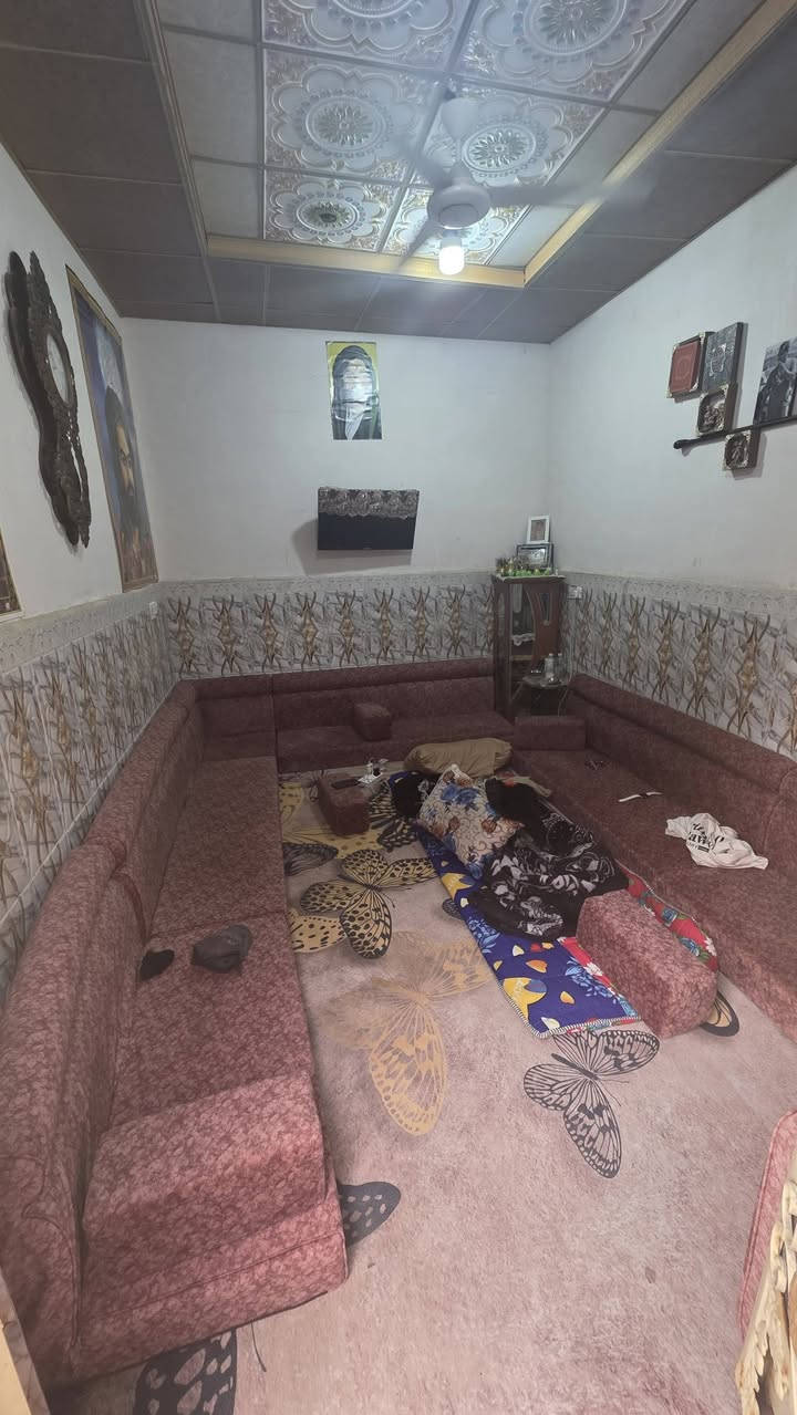 #اسعد_الله_اوقاتكم_بكل_خير ⁉️👋

دار سكن للبيع 

#مساحة::100متر 

#العنوان::البصرة أبو الخصيب منطقة أم النعاج مقابيل حي بغداد 
#جنس_العقار::طابو زراعي عراقي وكاله ونسخه من الطابو ومكاتبة 
#يحتوي::البيت على غرف منام 
ديوانيه 
ومطبخ وصالة 
وصحيات داخلي وخارجي 

جميع الخدمات متوفرة ماء كهرباء مدارس نت كلشي قريب على 
#السعر((65مليون ))
#اللاستفسار ::إلا تصال على الهاتف ☎️📞
☎️((***********))☎️
