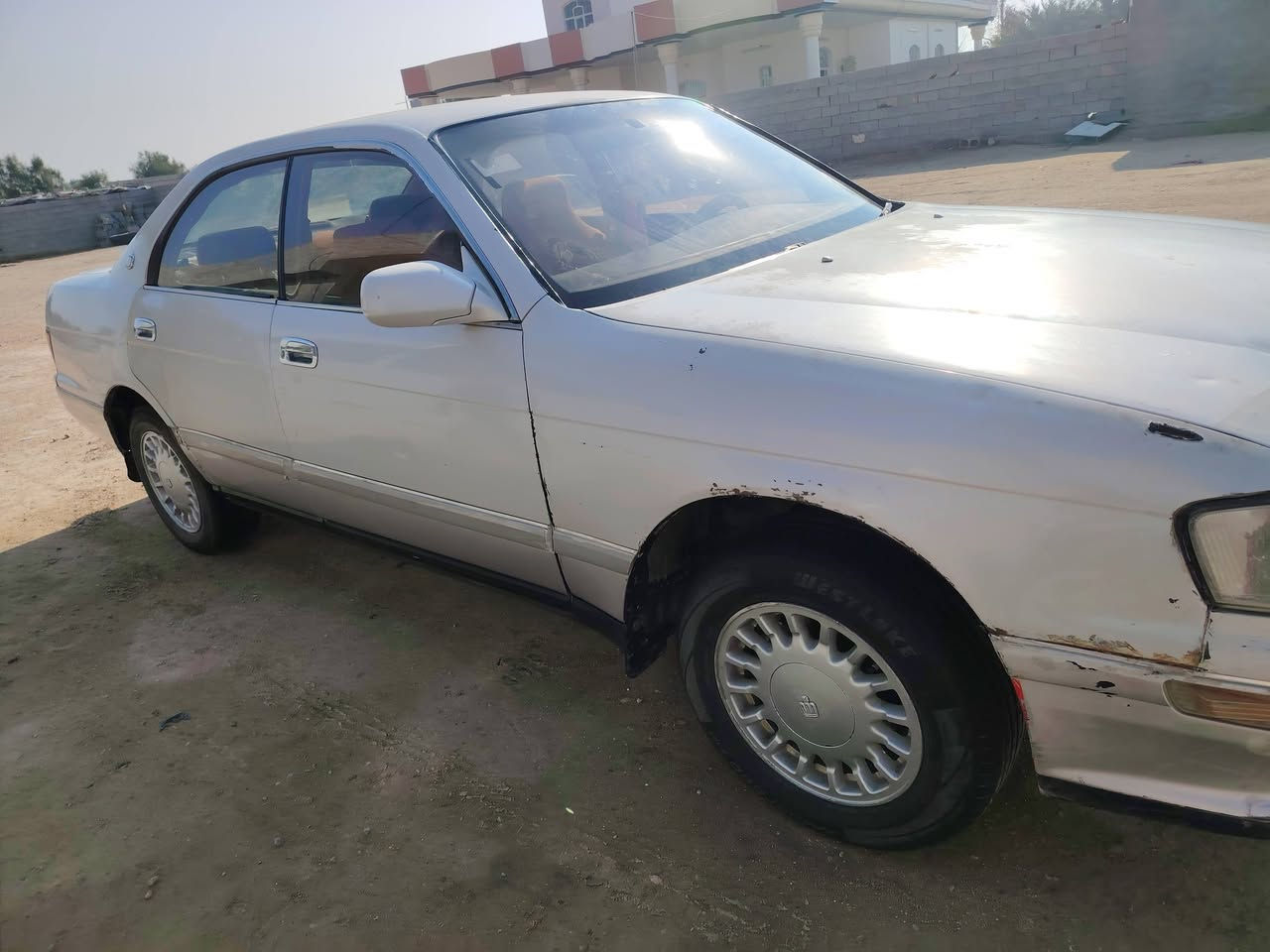 للبيع بطه موديل 1993 منفصل رقم انبار  محرك جديد تخم تاير صدر جديد مكفوله من صبغ فقط بس جاملغ السعر 53 بيه مجال ترهم دين  المكان الكرمه الشهابي الشراي يتصل فقط ***********
