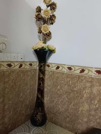 مزهرية كبيرة • مع ورد • حي الميثاق موصل