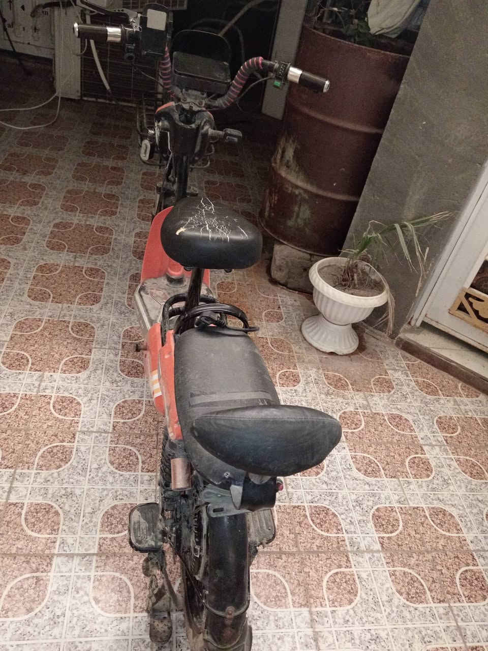 السلام عليكم دراجه شحن اللبيع السعر على الرقم *********** مكاني حله نادر الثانيه
