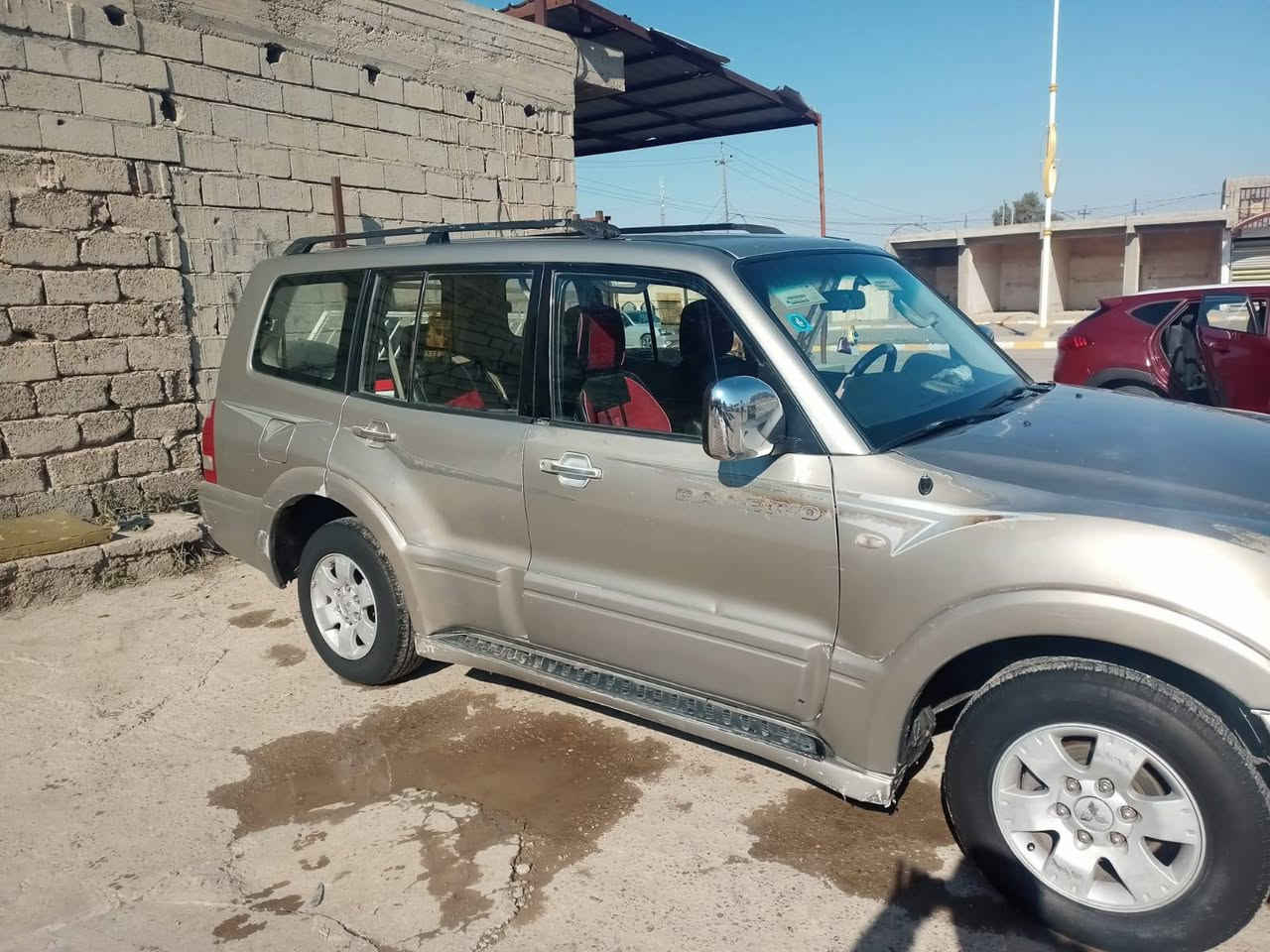 السلام عليكم باجيرو موديل 2007 رقم بغداد سياره مابيهه نقص عوزهه ترتيب السعر 70 بيهه مجال رقمي ***********
