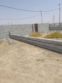 قطعه ارض زراعيه للبيع المساحه ٤٠٠ متر الواجهه ٢٠ ونزال ٢٠ مقابل مجمع ا...