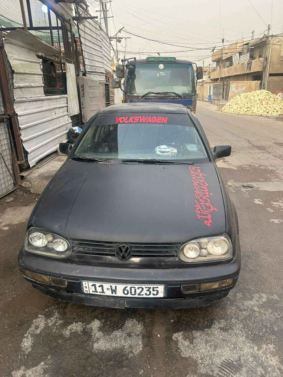 السلام عليكم
گولف موديل 1994 للبيع

مكينه كايمه كير عادي 

السعر 41 وبيها مجال حق الجيه
الرقم ***********
