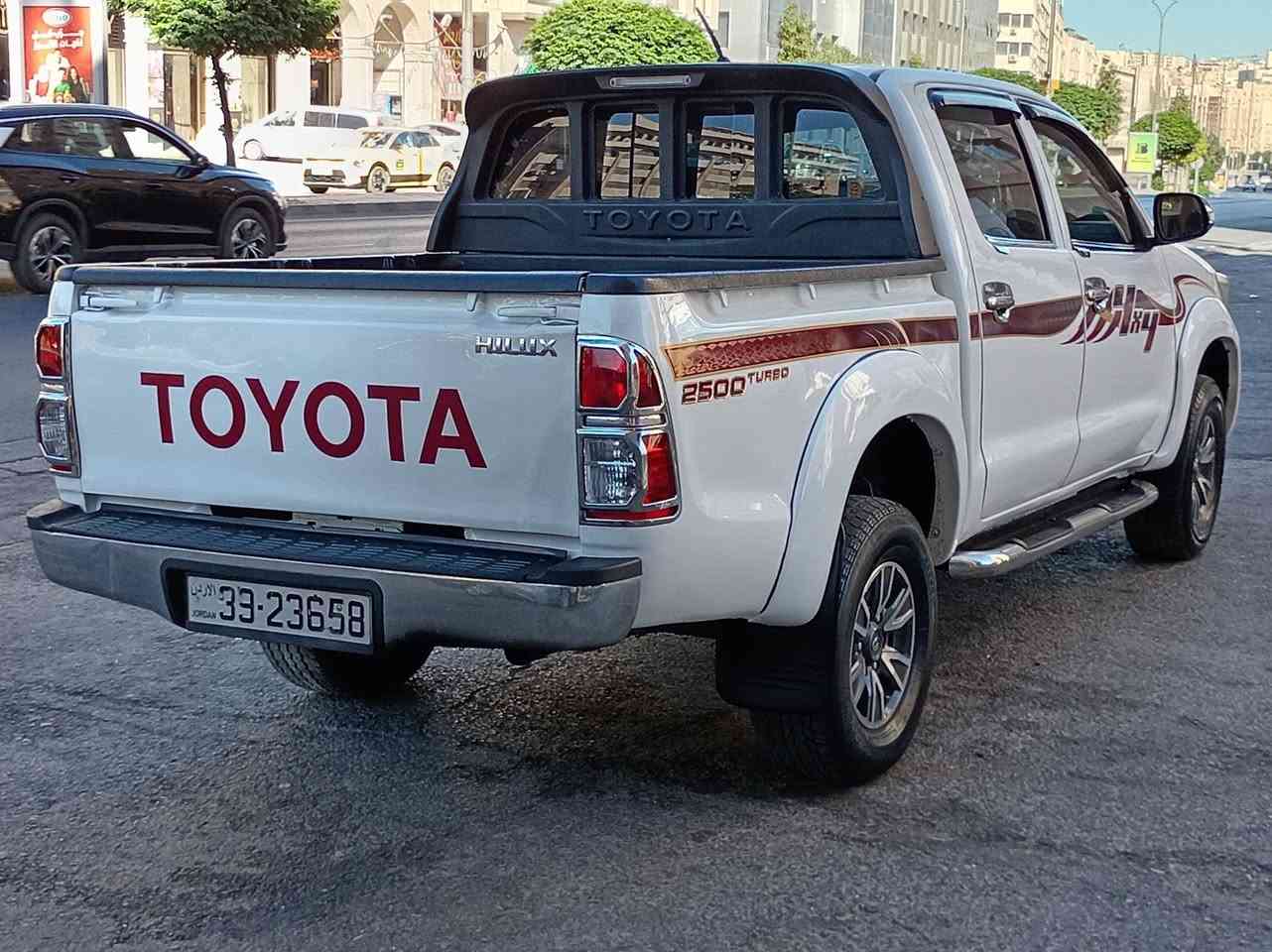 بكم تيوتا هايلوكس 2013 
  ت 0772830717 
السعر 13400.. مقابل التفاوض بعد المعاينه 

فحص كامل 3 جيد مضروب  

دهان جديد وخط الشركه بالكامل

ماتور الشركه فحص 60%

قير جــــــيــــد 

بككس جــــــيــــد 

لوقير جــــــيــــد 

داخليه الشركه بالكامل سكني ولا خدش 

فرش الشركه ولا خدش 

ترخيص طويل 

طقم كوشوك  جديد 

فل كامل جميع الاضافات 

قزاز كهرباء مري كهرباء 
شاشه اندريود 
كاميرا خلفيه 
بورررررر استيرنق 
مكيف حامي بارد شغال ثلج 
سنتر لوك الشركه   
الله يبارك ل صاحب النصيب
اتواصل اي وقت 
ت 0772830717


**إذا كنت صاحب هذا الإعلان وتريد حذفه لأي سبب، رجاءا أرسل رسالة إلى الدعم الفني**