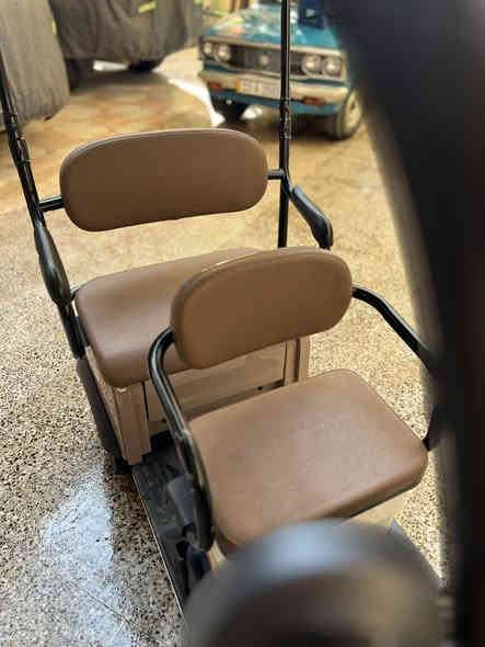 #للبيع_دراجة_ثلاث_عجلات (مقعدين + بيكب) 
حالة ممتازة ونظيفة، استخدام خفيف جدًا.

المواصفات:
• مقعدين مريحة
• بيكب خلفي واسع للحمل
• ثلاث عجلات ثابتة وقوية
• قيادة سهلة ومناسبة للكبار والصغار
• شكل مرتب ولون حلو

السعر: مليون و ٢٠٠ وبي مجال 
الموقع: بغداد – الكاظمية 

للاستفسار: تواصل خاص أو واتساب ***********
