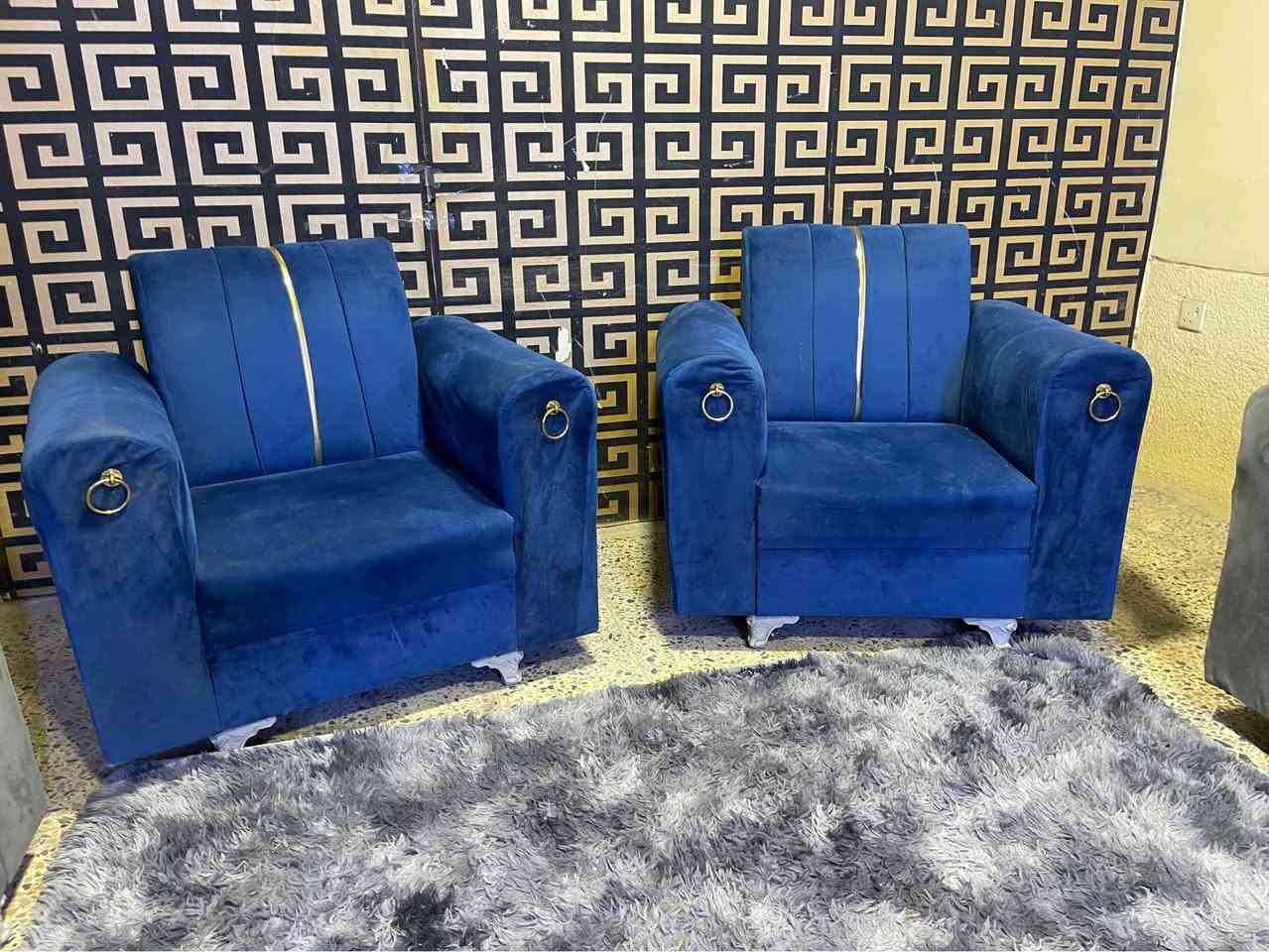 تخم 8 مقاعد ستعمال قليل اخو الجديد ب175 
*********** بغداد, العراق
