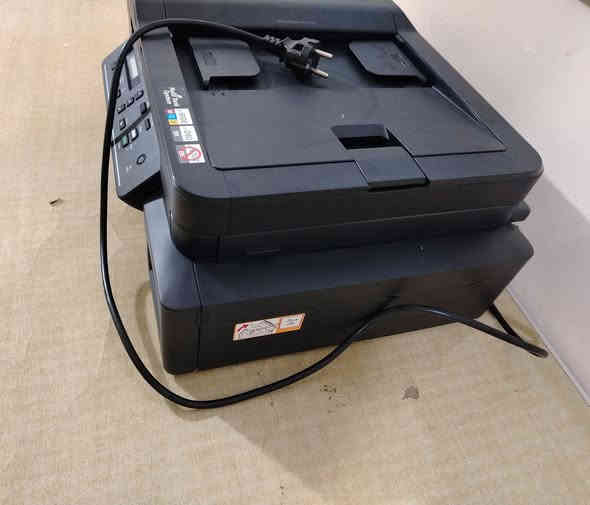 برذر t720 استخدام منزلي
نظيفة جداً على الفحص مابيها اي ضرر
وجهين تلقائي ملون
مكاني انبار/ يوجد توصيل لجميع المحافظات
السعر/ 140 مع التوصيل قفل
للتواصل /***********
