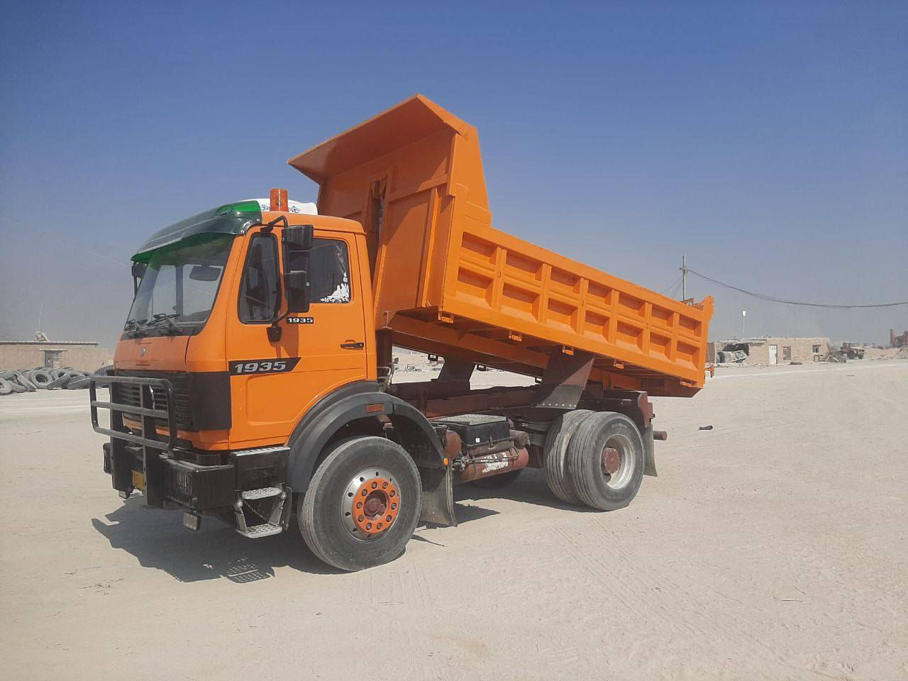 سلام عليكم من رخصة الادمن للبيع البي تك موديل 89 ماكينه 35 دبل تيربو كير 25 اكسن جي اف تخم تاير جديد شاصي مكفول السياره خير من الله السعر خاص للاستفسار رقم الهاتف ***********
