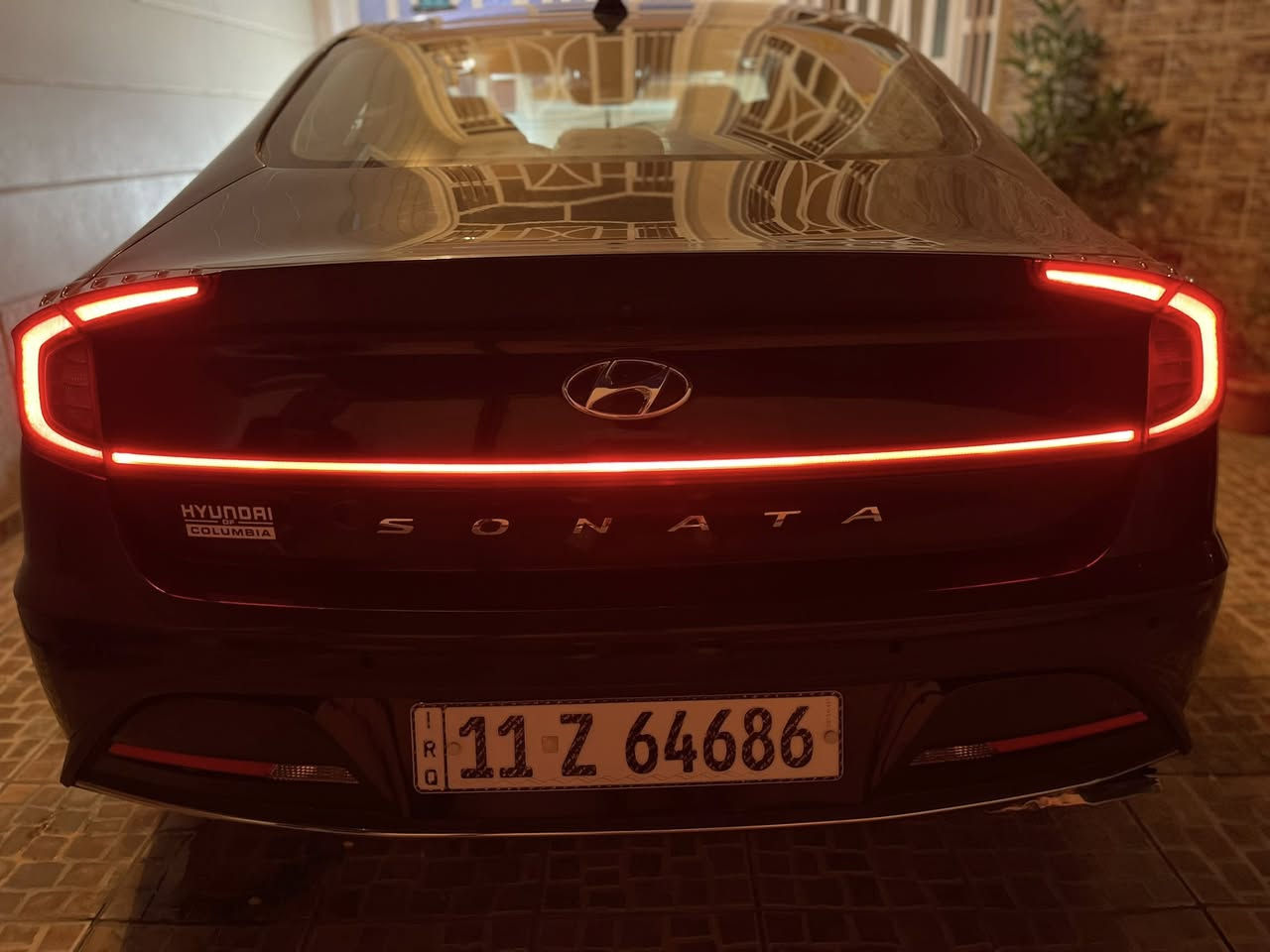 السلام عليكم
للبيع فقط 
(السعر 132 بيهه مجال جدا جدا بسيط)
سوناتا 2023 وارد امريكي حادثهه الجاملغات الخلفيه وبابين عكس السايق 
الحوض سليم 
بجم كبس مكفول من كلشي 
صبغ اقل الحزام 
فول مواصفات 
بصمه تشغيل وقفل وصندوك 
بانوراما 
شاشه عدادات 
لد امامي خلفي 
كشن كهرباء + تدفئه 
رادارات + قياده ذاتيه 
وبعد هواي مواصفات 
رقم بغداد الجديد بأسمي 
حادثهه موضح ورقم الشاصي موجود 
وخواتها معروفات اسعارهن 
مكانهه بغداد حي العامل 
***********
واتس اب ***********
(kmhl14ja6pa266583)
