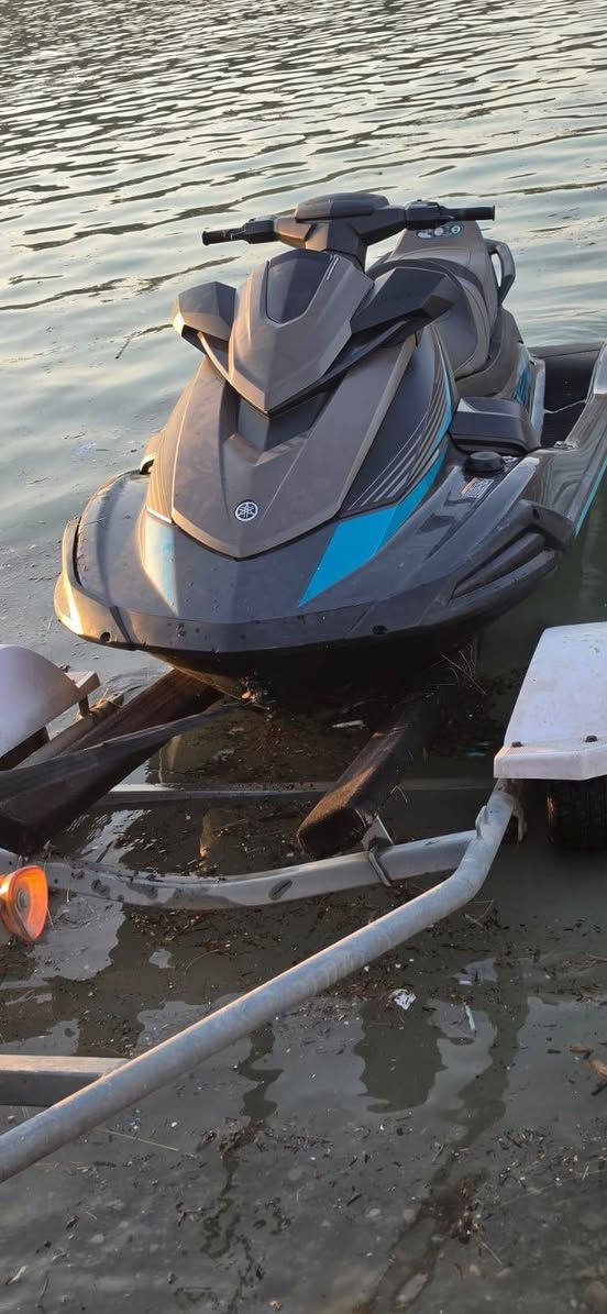 Model 2023 Yamaha 1050
***********
