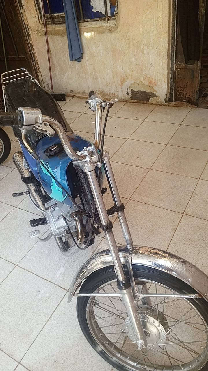 عمي سلام عليكم كلك لبيع دك هندر وطلع كبل كامله منقصها شي شوفت عينك سعر 325وبيها مجال لشراي يشلع عيوني  لمريضه لا تعلق مكاني حي صناعي ناصريه رقمي لستفسار ***********بخدمت شراي انتصل
